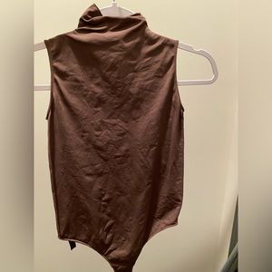 SKIMS ESSENTIAL MOCK NECK SLEEVELESS BODYSUIT ESPRESSO L/XL